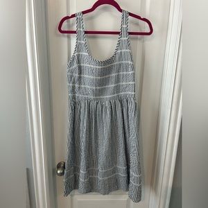 Precious spring sleeveless dress!